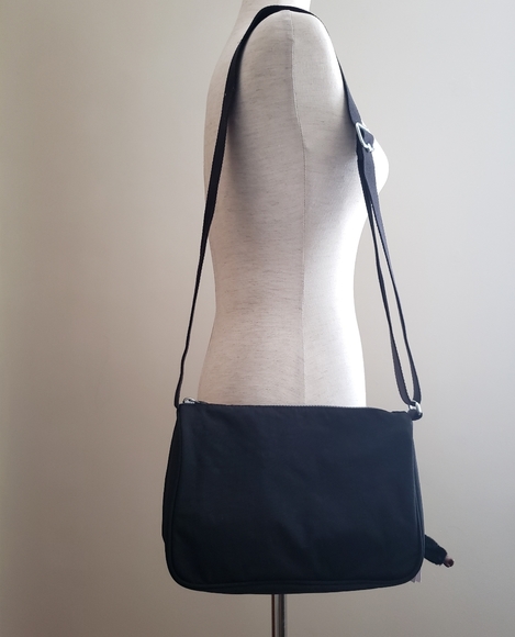 Kipling Callie crossbody shoulder bag - Black - Picture 4 of 5